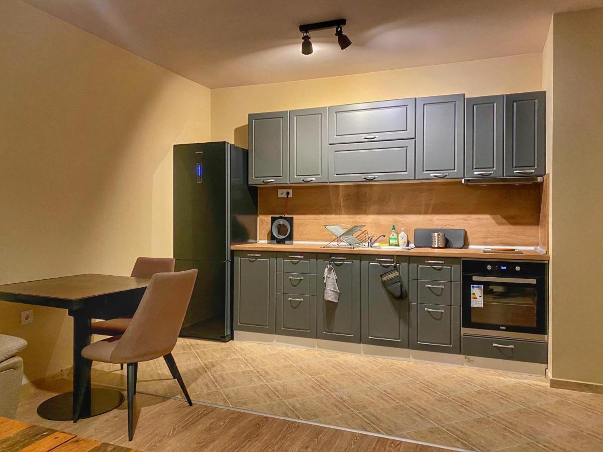 Stylish Urban Apart New 2021 Close To The Beach Warna Exterior foto